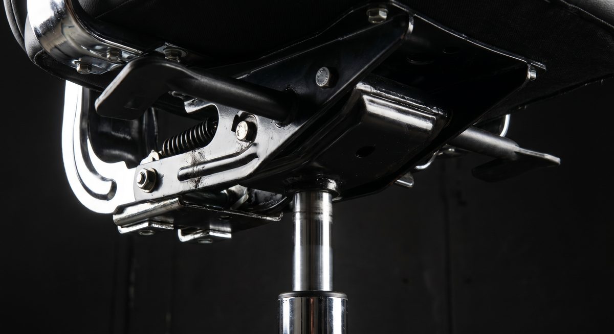 Механизм качания и газ-патрон